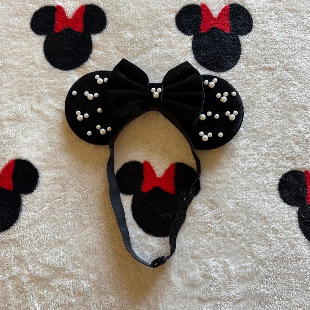 Black Velvet Mouse Ears Headband Pearl Mickey Accents Bow Disney Inspired - U714